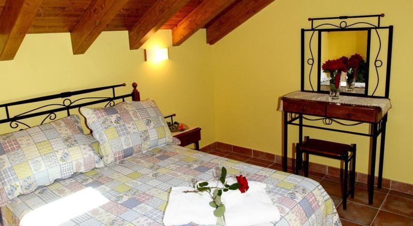 Apartamentos Rurales La Vina Onís Eksteriør billede