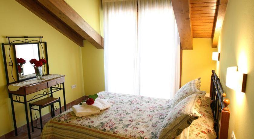 Apartamentos Rurales La Vina Onís Eksteriør billede