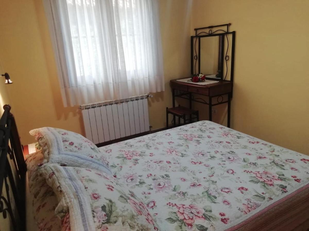 Apartamentos Rurales La Vina Onís Eksteriør billede