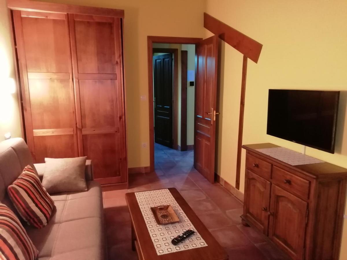 Apartamentos Rurales La Vina Onís Eksteriør billede