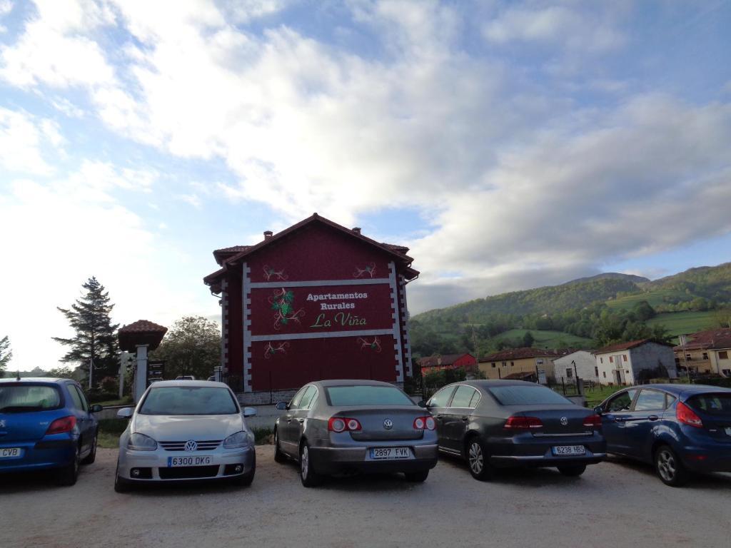 Apartamentos Rurales La Vina Onís Eksteriør billede